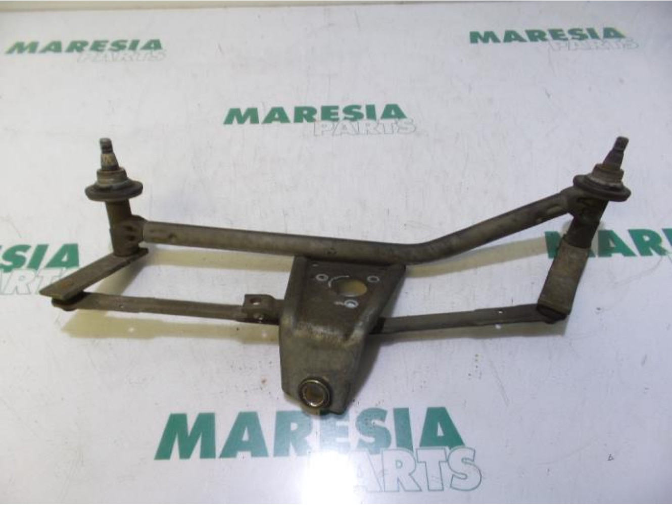 Peugeot - 206 - Wiper mechanism