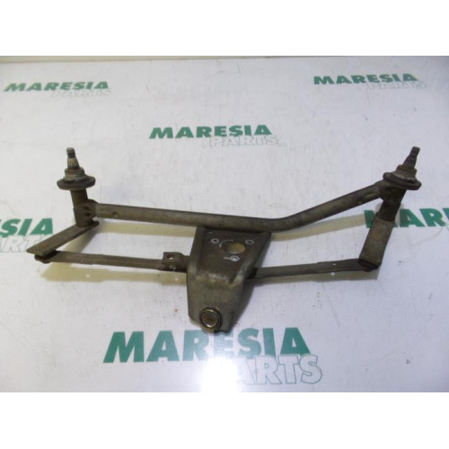 Peugeot - 206 - Wiper mechanism