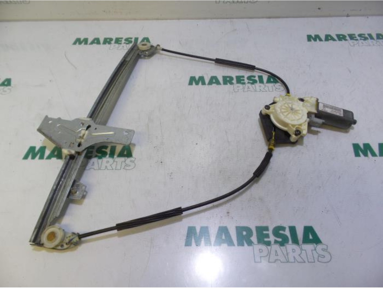 Peugeot - 307 - Window mechanism 2-door, front right