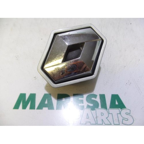 Renault - Vel Satis - Tailgate lock mechanism