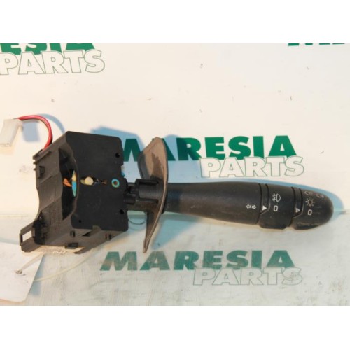 Renault - Megane - Indicator switch