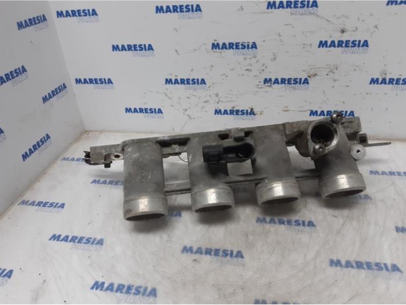 Alfa Romeo - GT - Intake manifold