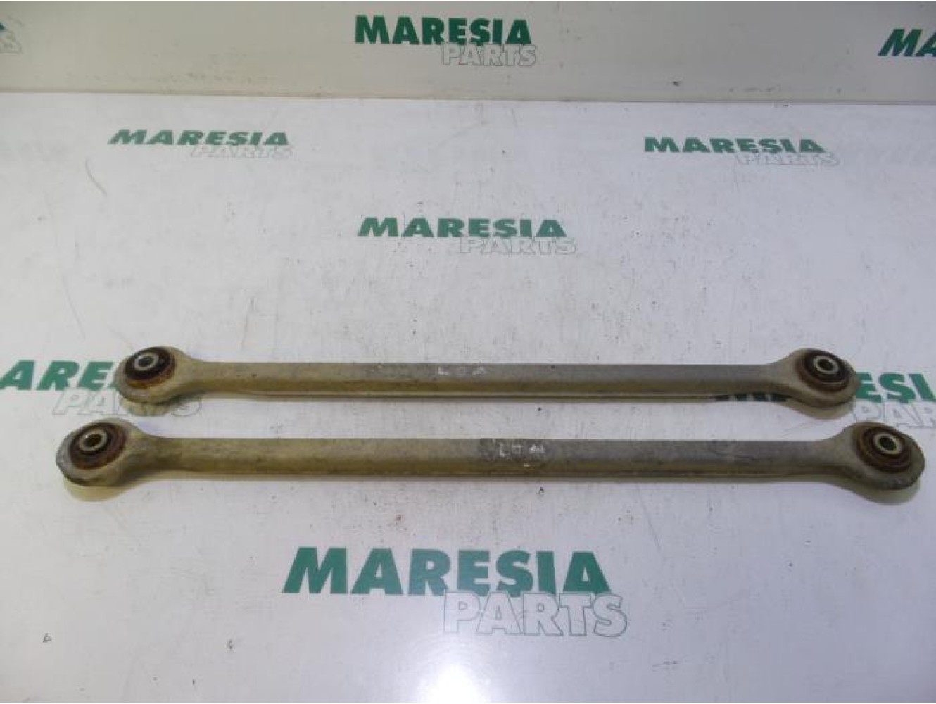Alfa Romeo - GT - Querlenker unten links hinten