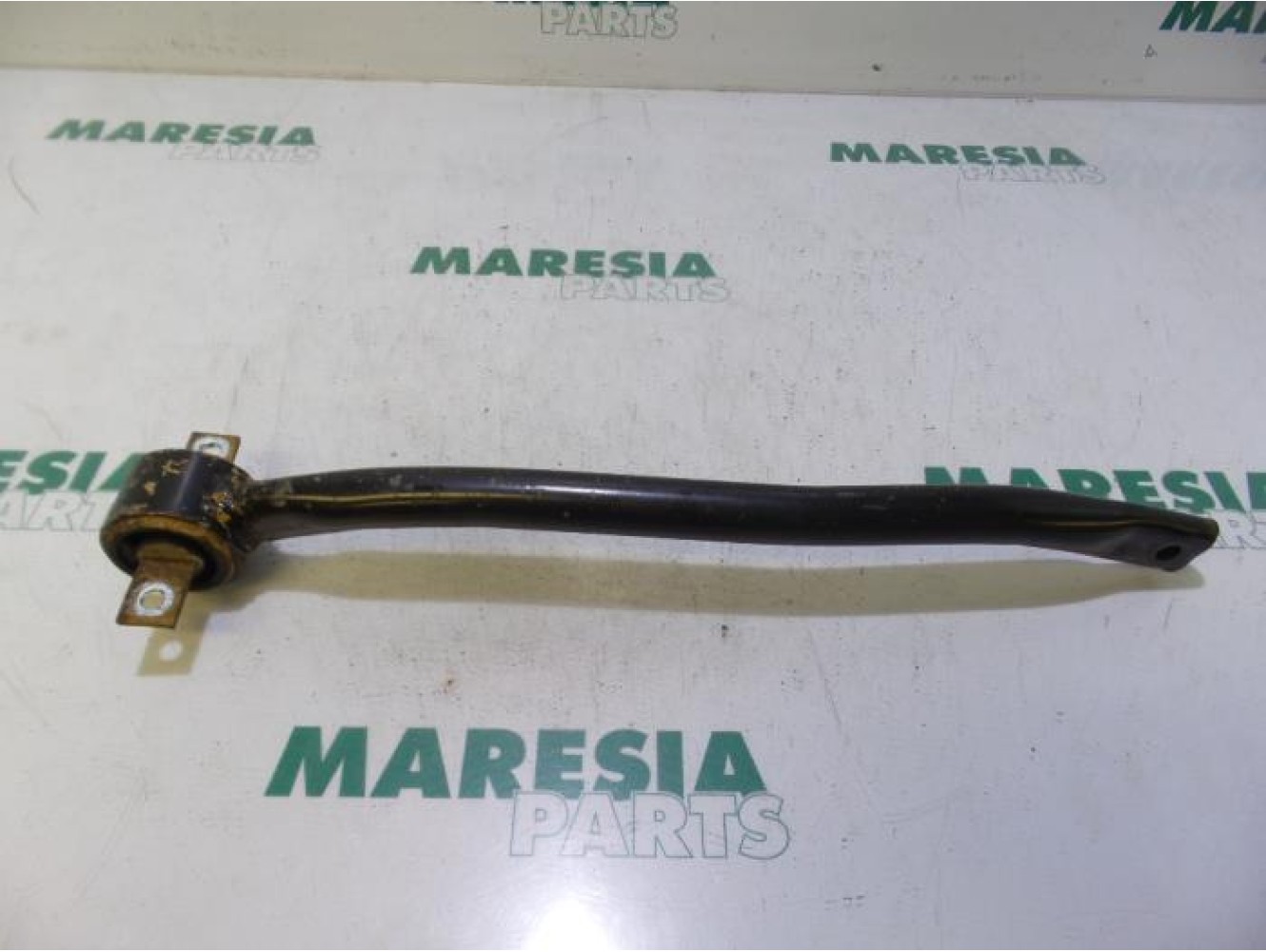 Alfa Romeo - GT - Draagarm links-achter