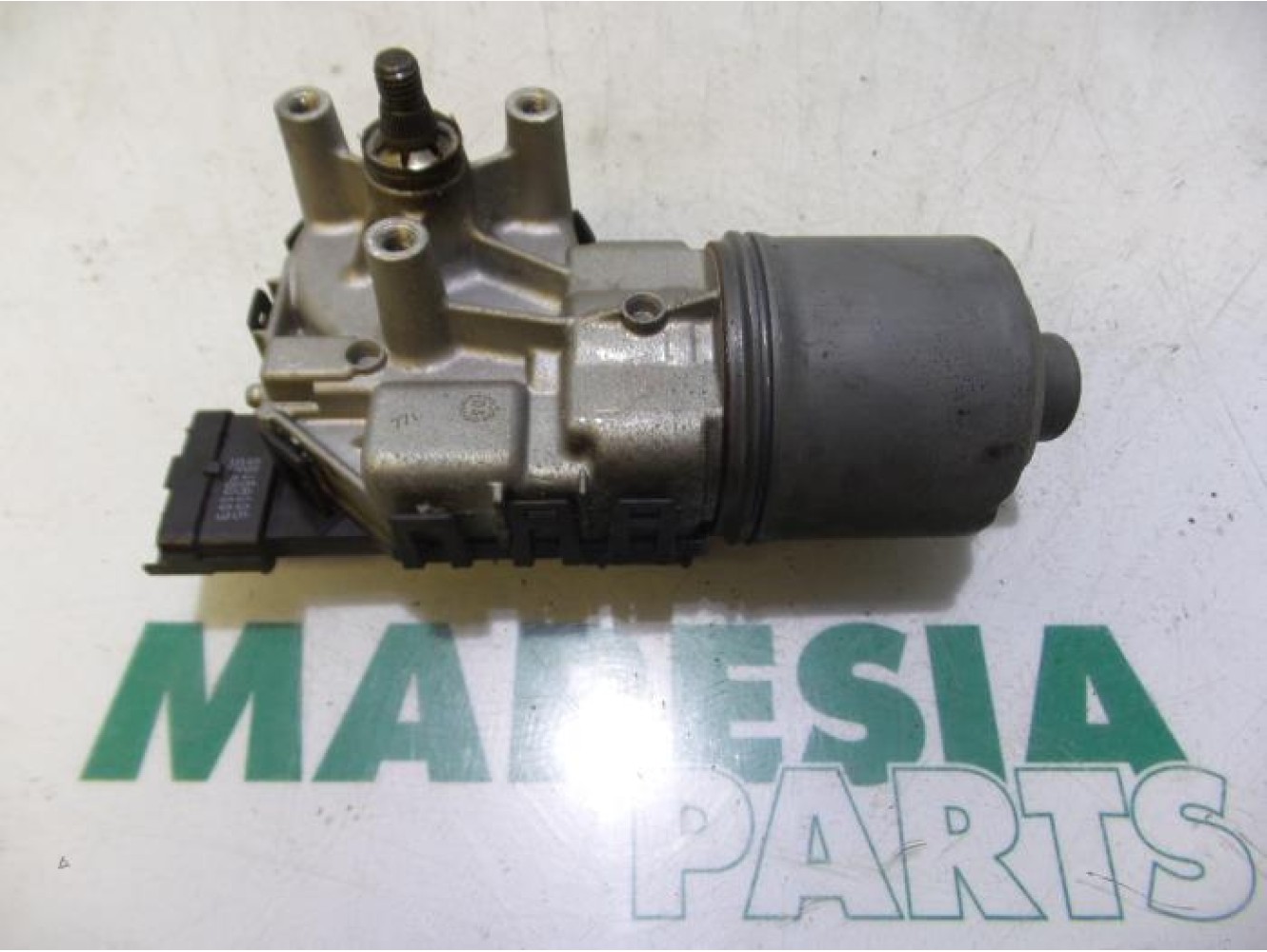 Peugeot - 206 - Front wiper motor