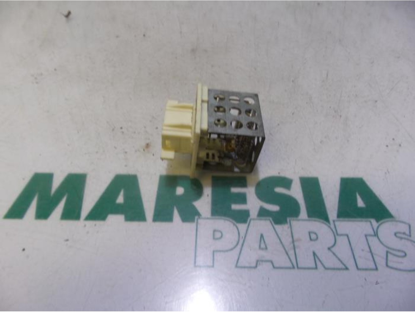Peugeot - 206 - Heater resistor