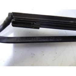 Citroen - C4 Cactus - Front wiper arm