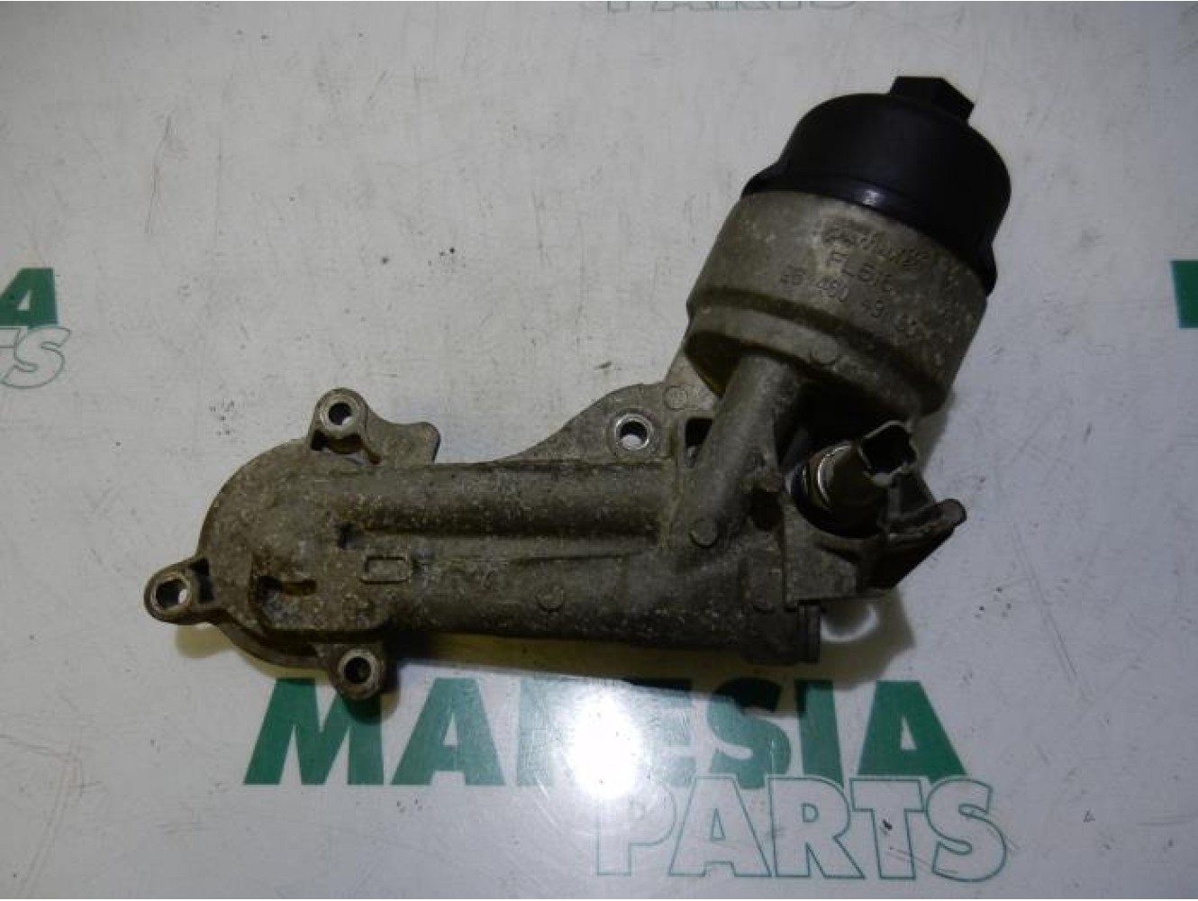 Peugeot - 206 - Oil filter holder