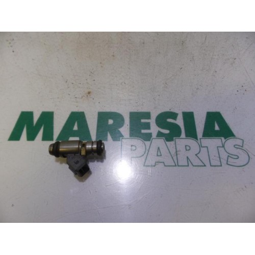 Renault - Clio - Injector (petrol injection)
