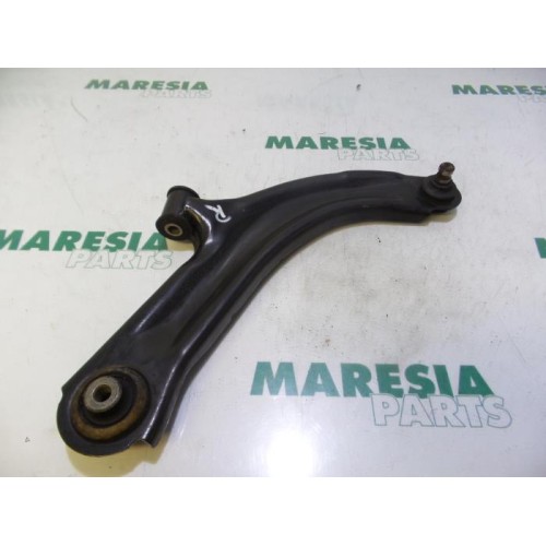 Renault - Clio - Front lower wishbone, right