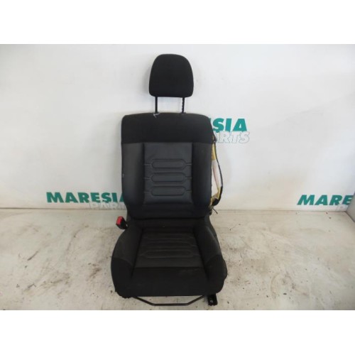 Citroen - C4 Cactus - Seat, left