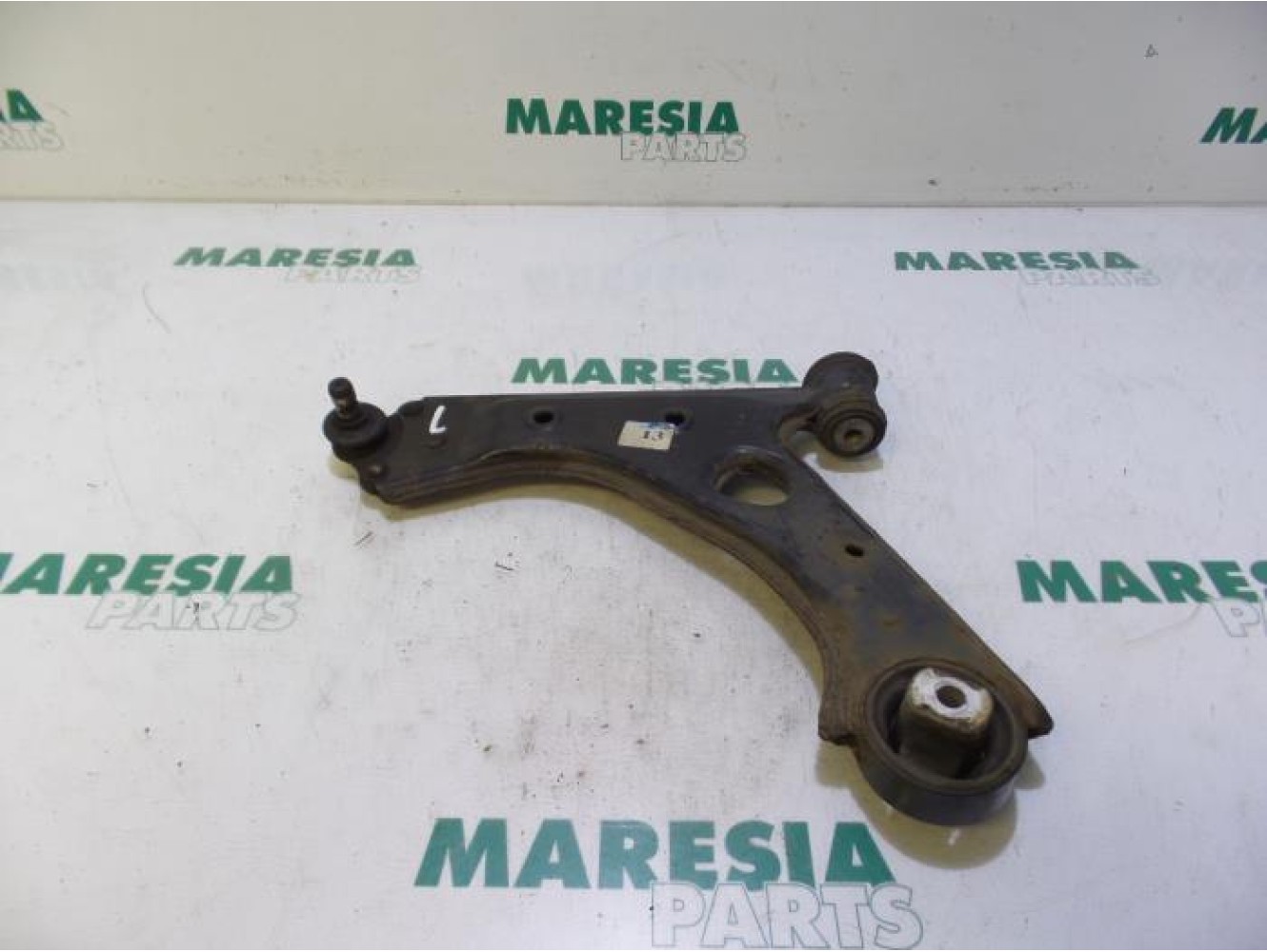 Fiat - Punto - Querlenker unten links vorne