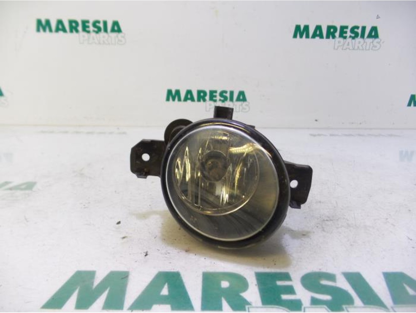 Renault - Clio - Fog light, front left