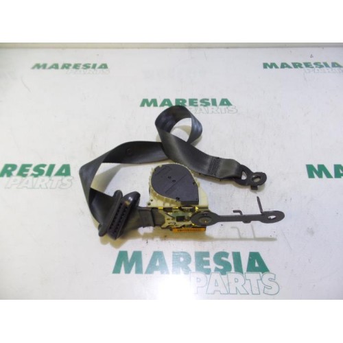Renault - Clio - Front seatbelt, right