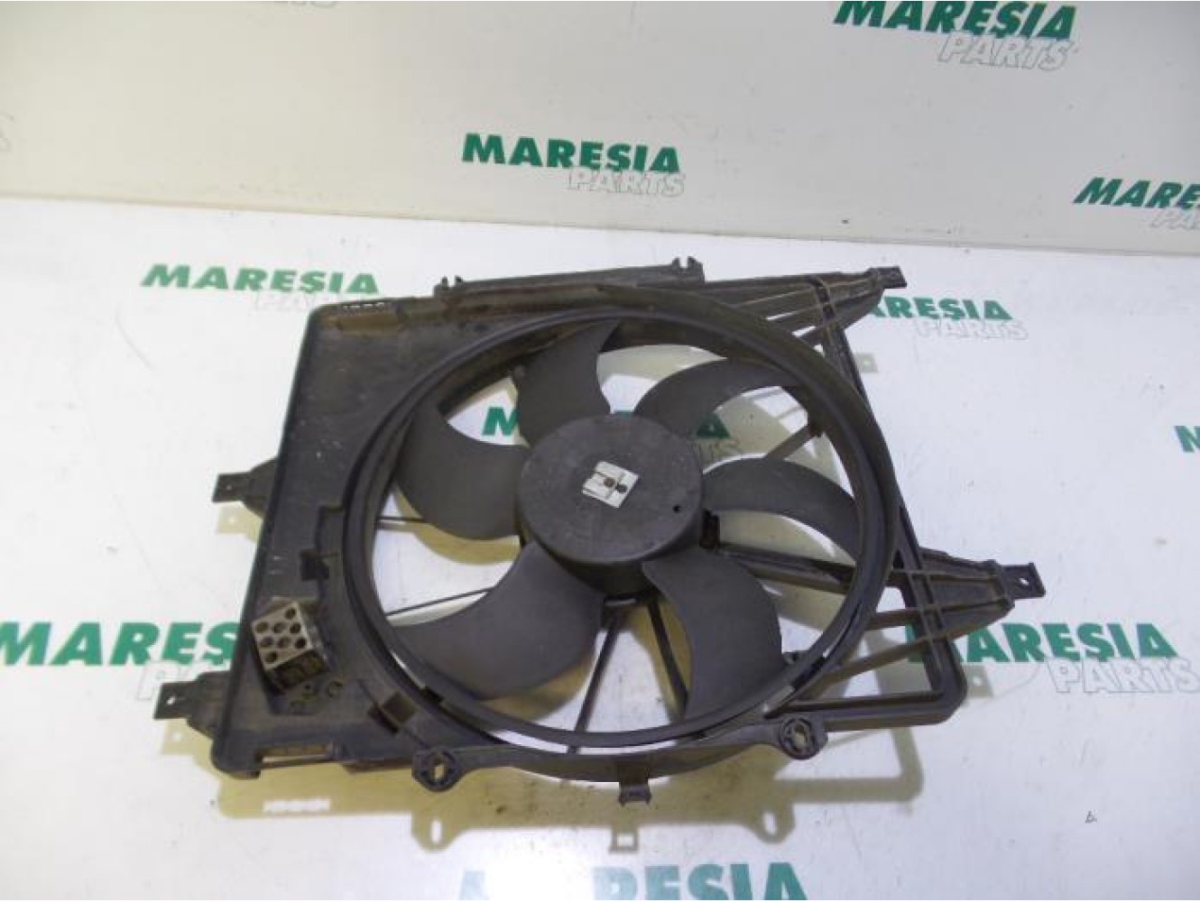 Renault - Clio - Kühlgebläse Motor