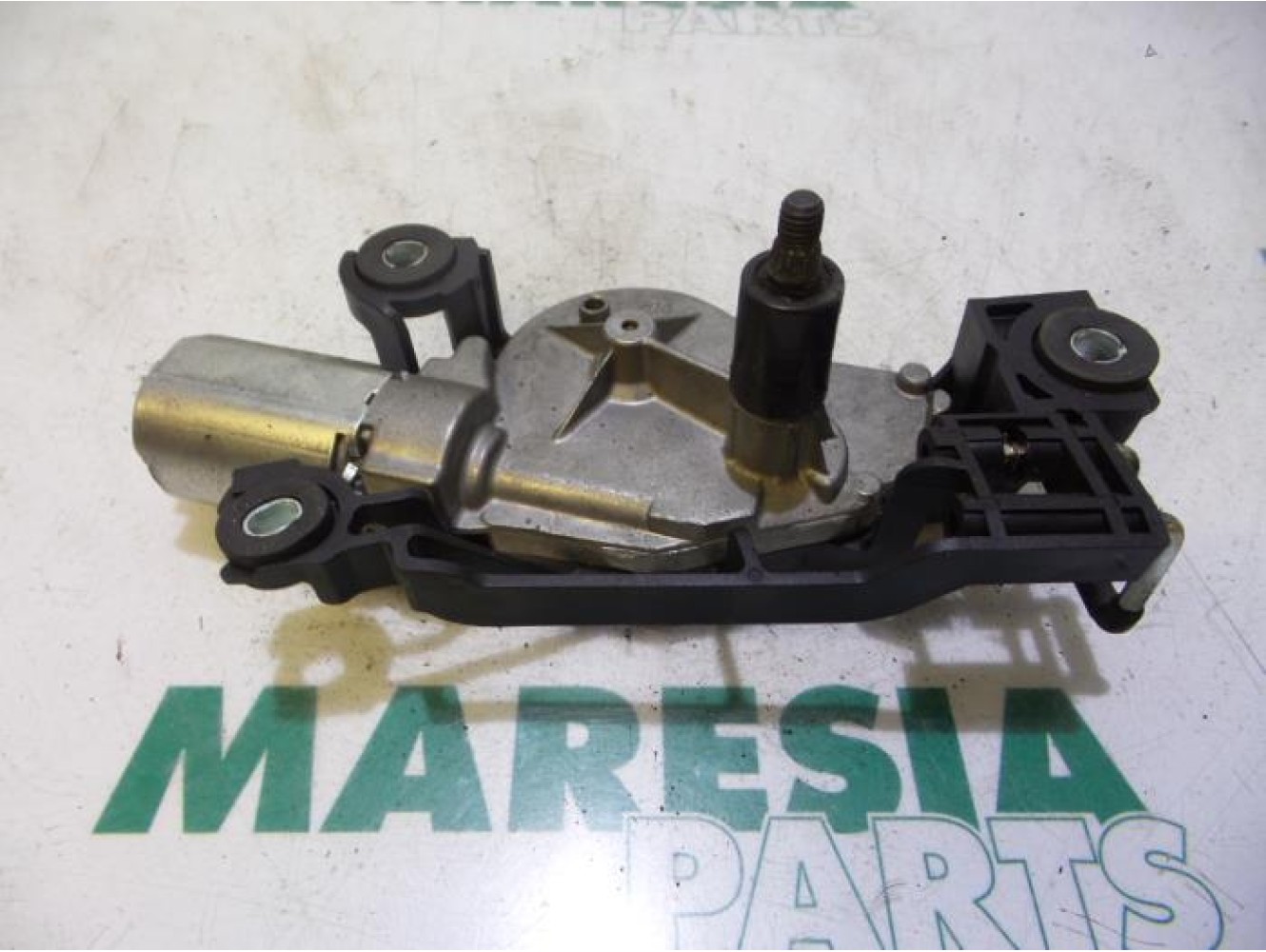 Peugeot - 206 - Scheibenwischermotor hinten