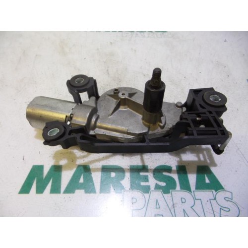 Peugeot - 206 - Scheibenwischermotor hinten