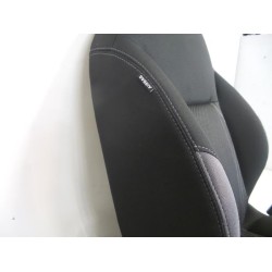 Peugeot - 208 - Sitz rechts