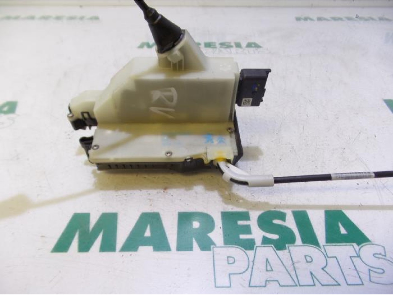 Peugeot - 208 - Front door lock mechanism 4-door, right