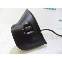 Peugeot - 208 - Commande radio volant