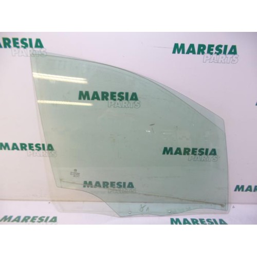 Peugeot - 208 - Door window 4-door, front right