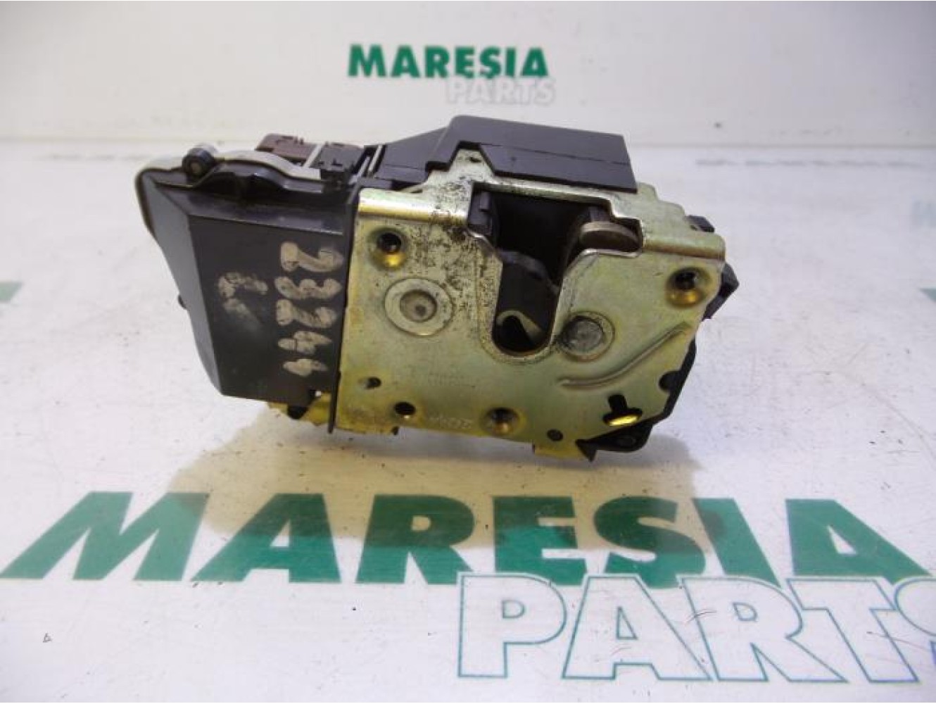 Citroen - Picasso - Door lock mechanism 4-door, front left