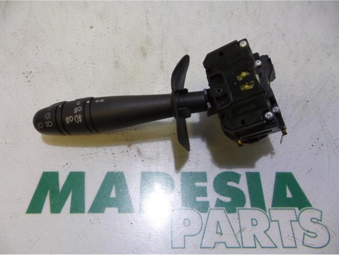 Renault - Megane Scenic - Indicator switch