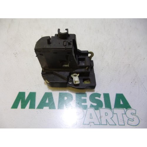 Renault - Megane Scenic - Front door lock mechanism 4-door, right