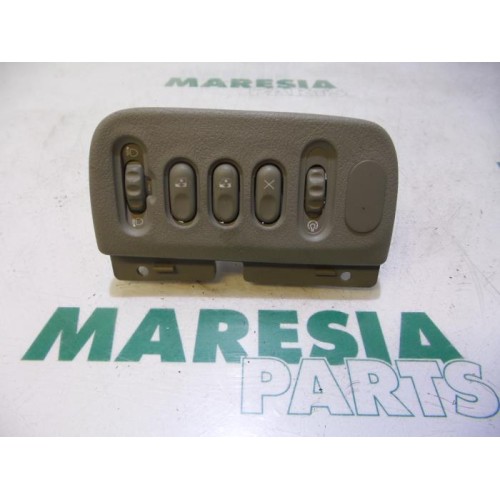 Renault - Megane Scenic - Multi-functional window switch