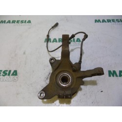 Renault - Megane Scenic - Knuckle, front right