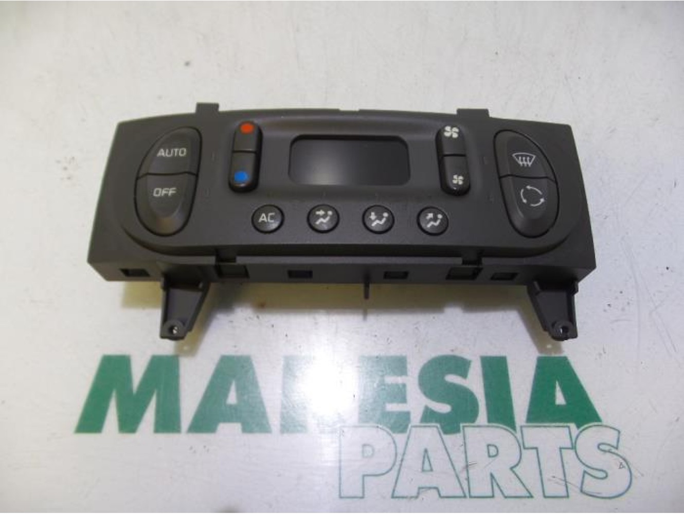 Renault - Megane Scenic - Heater control panel