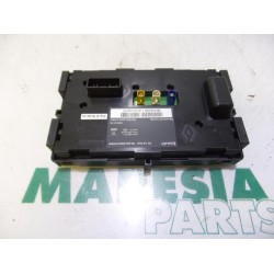 Renault - Megane Scenic - Navigation display