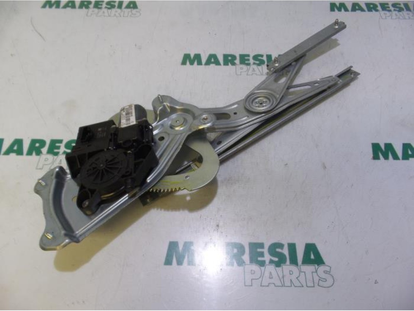 Renault - Megane Scenic - Fenstermechanik 4-türig links hinten