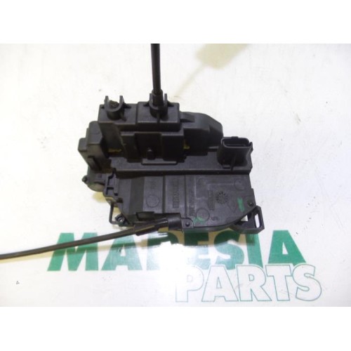 Renault - Megane Scenic - Front door lock mechanism 4-door, right