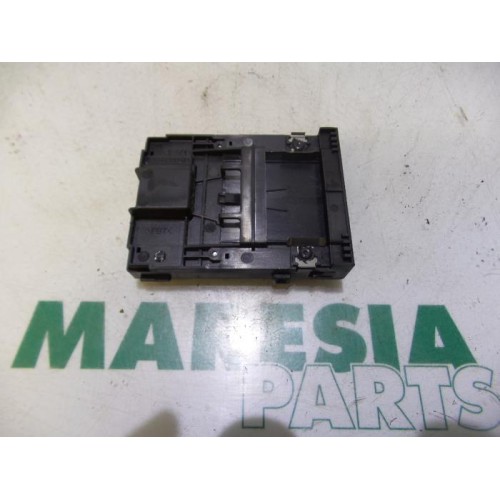 Renault - Megane Scenic - Card reader (lock)