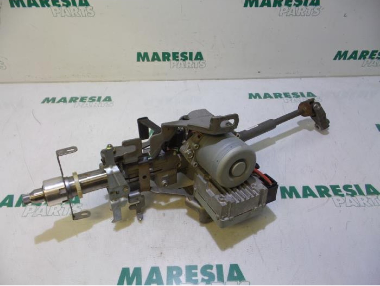 Renault - Megane Scenic - Steering column housing