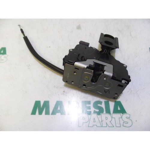 Fiat - Fiorino - Minibus/van rear door lock mechanism
