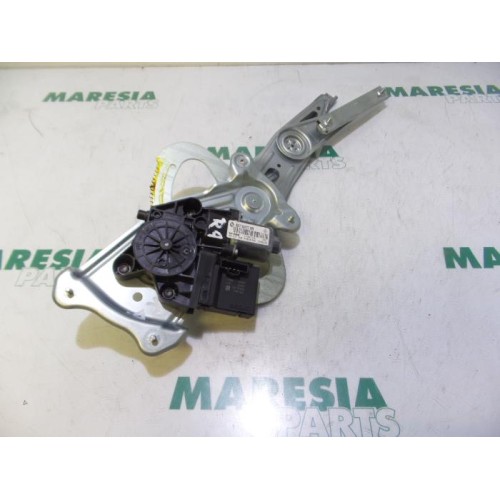 Renault - Megane Scenic - Rear door window mechanism 4-door, right