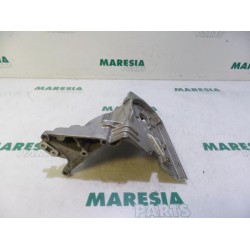 Alfa Romeo - GT - Engine mount