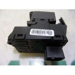 Renault - Megane Scenic - Parking brake switch