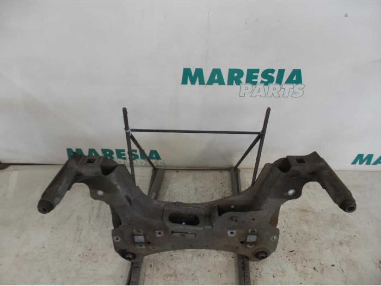 Renault - Megane Scenic - Subframe
