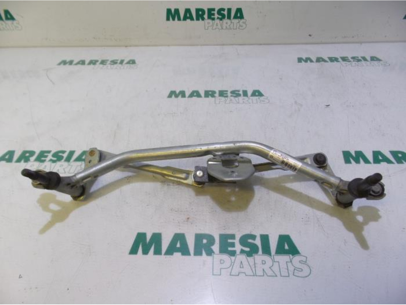 Peugeot - 208 - Wiper mechanism