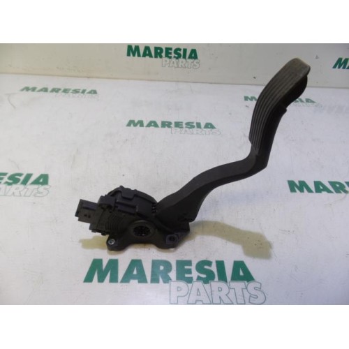 Peugeot - 208 - Throttle pedal position sensor