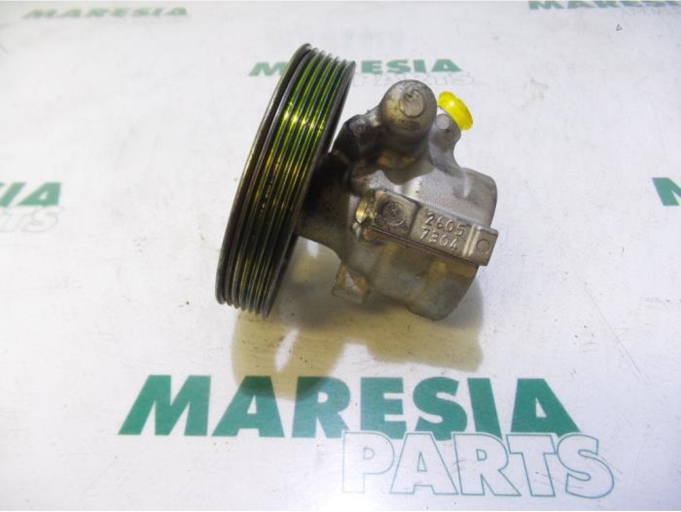 Peugeot - 206 - Power steering pump
