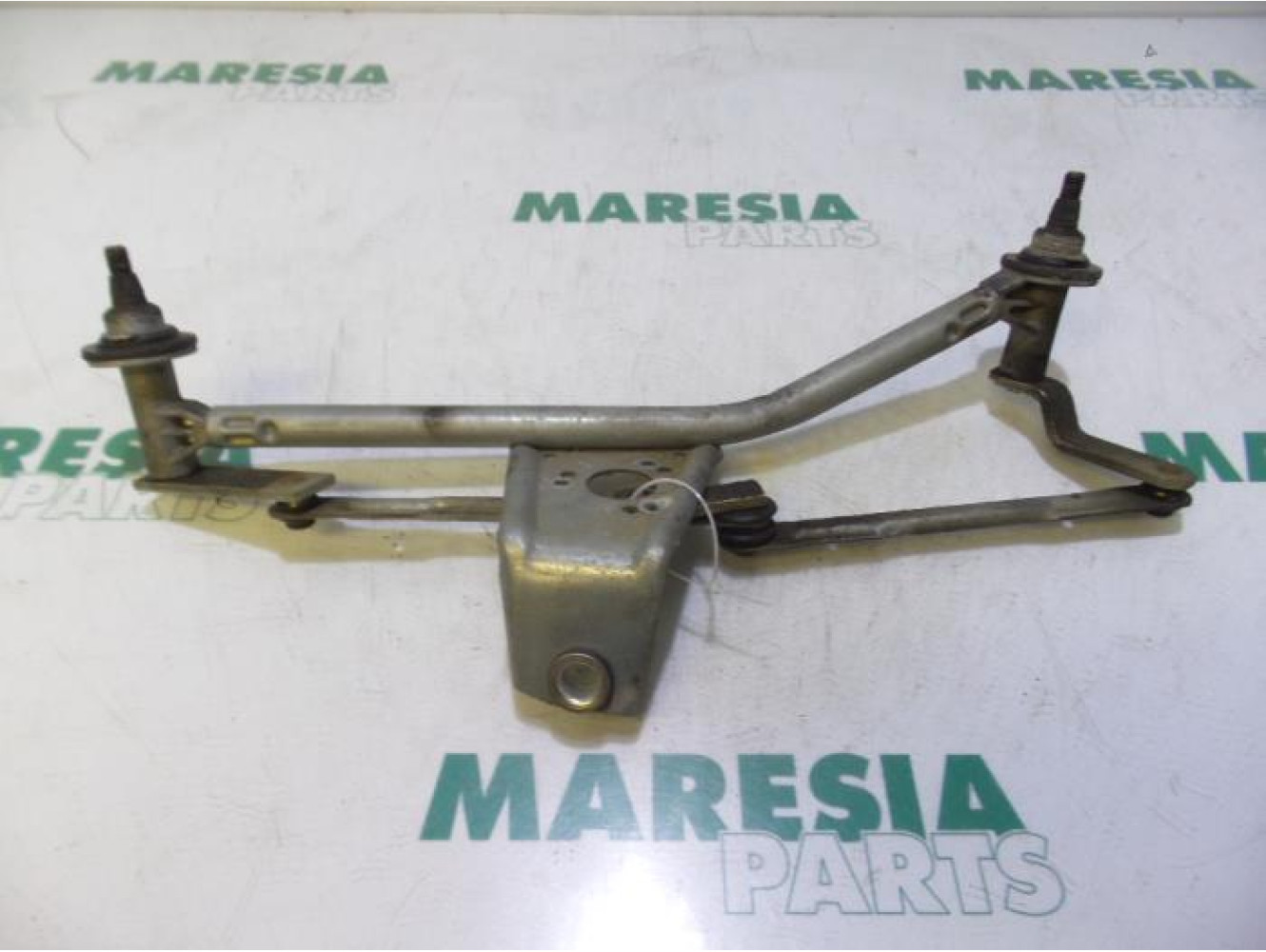 Peugeot - 206 - Wiper mechanism