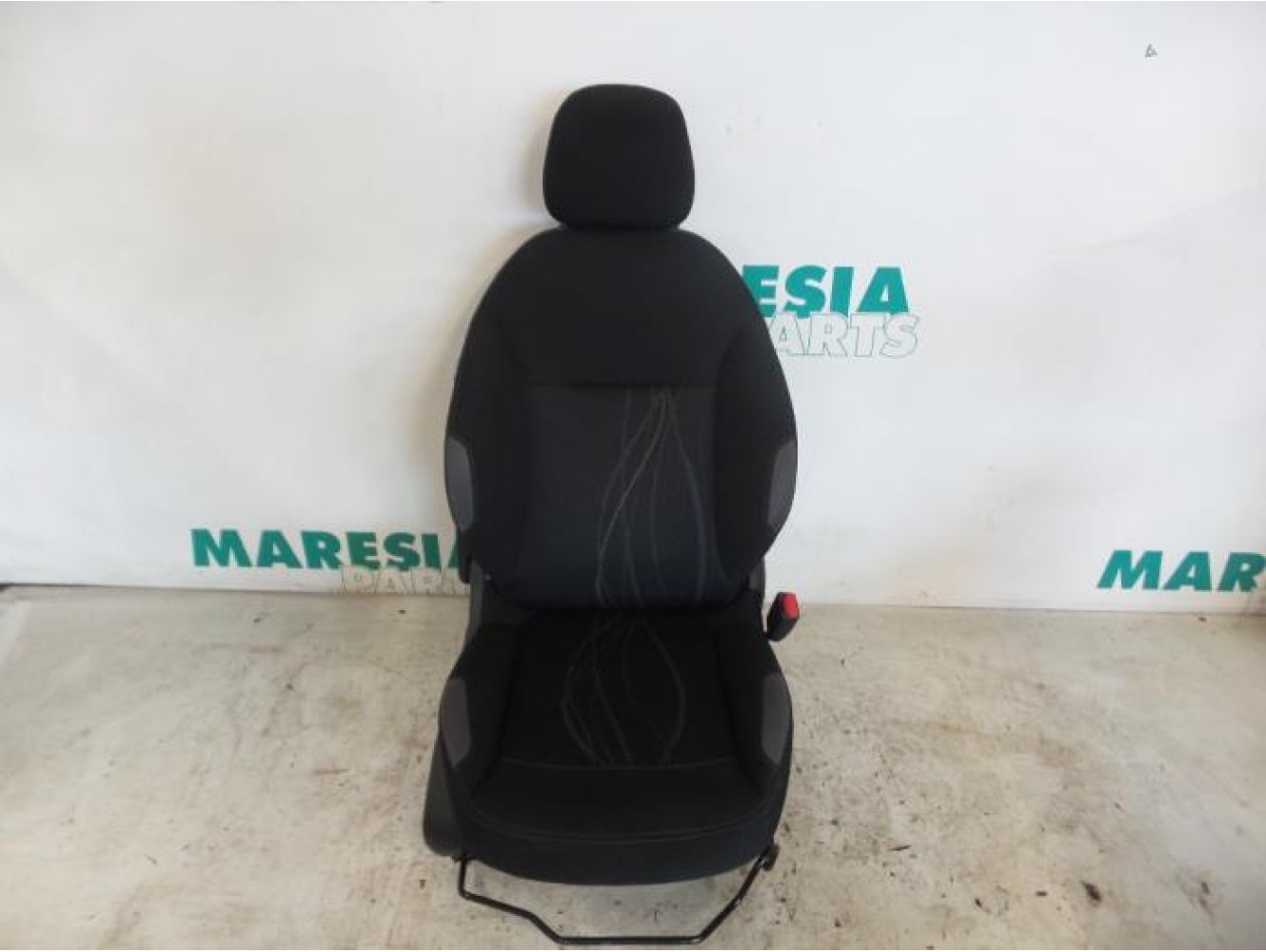 Peugeot - 208 - Sitz rechts