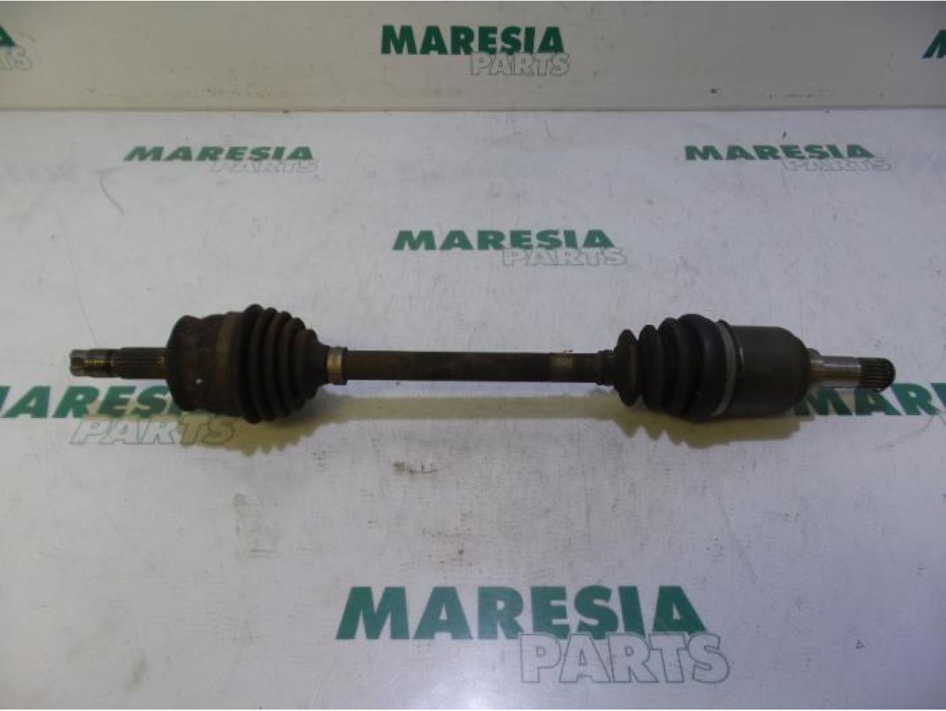 Fiat - Panda - Aandrijfas links-voor