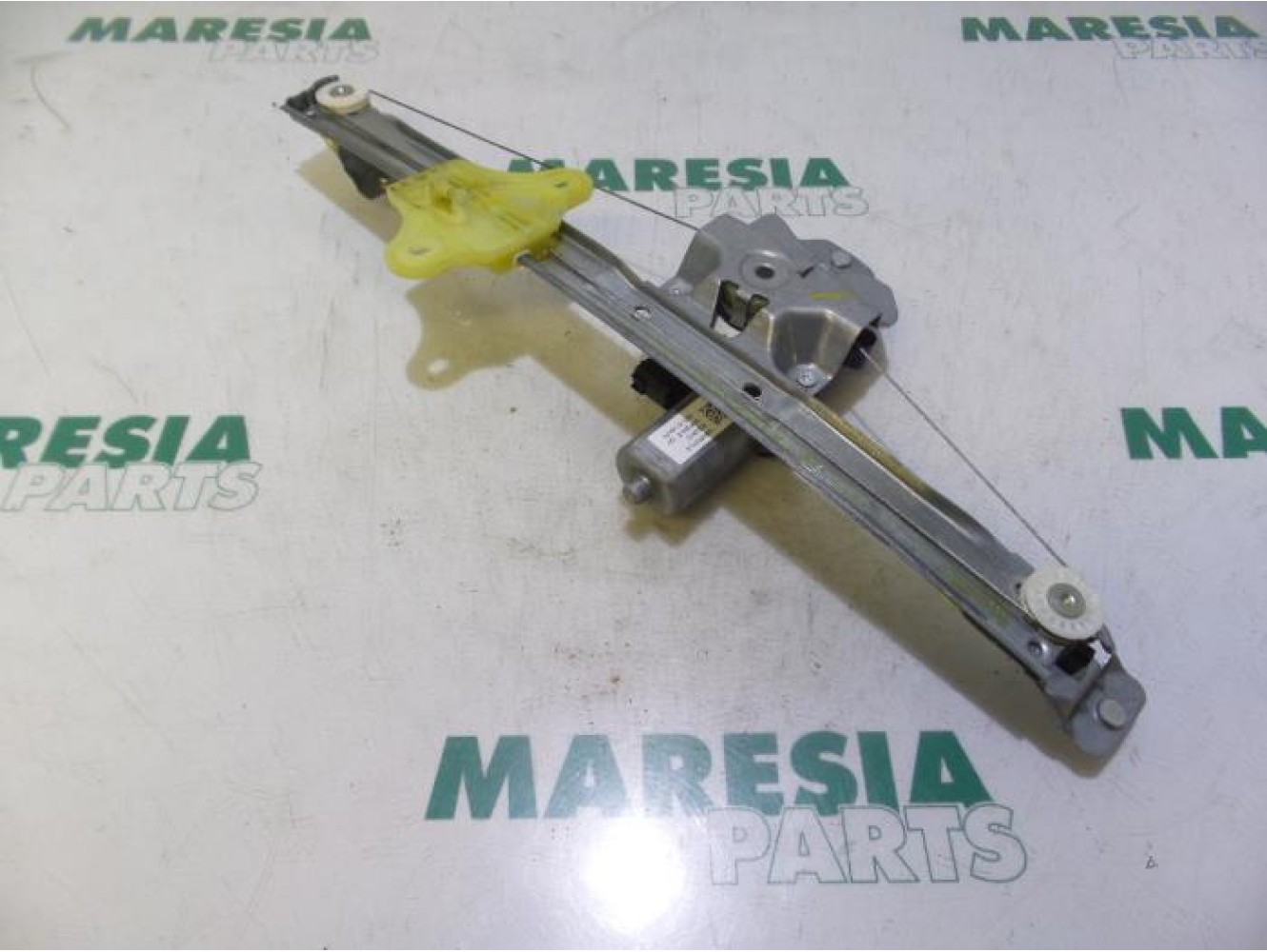 Renault - Clio - Window mechanism 4-door, front left