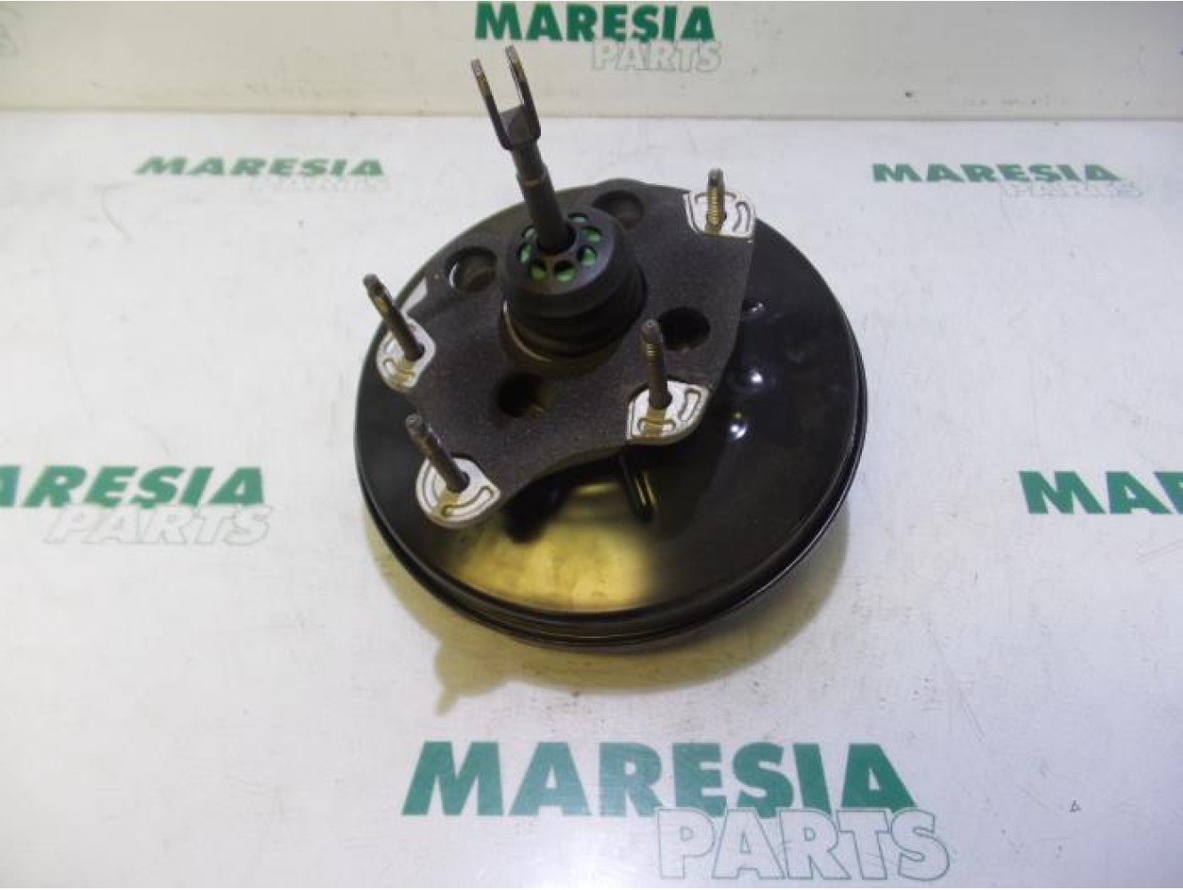 Renault - Clio - Brake servo