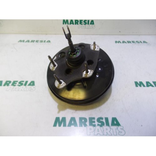 Renault - Clio - Brake servo